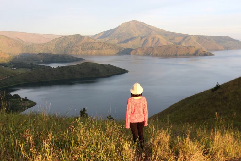 How to explore Samosir Island and Lake Toba in 2 days